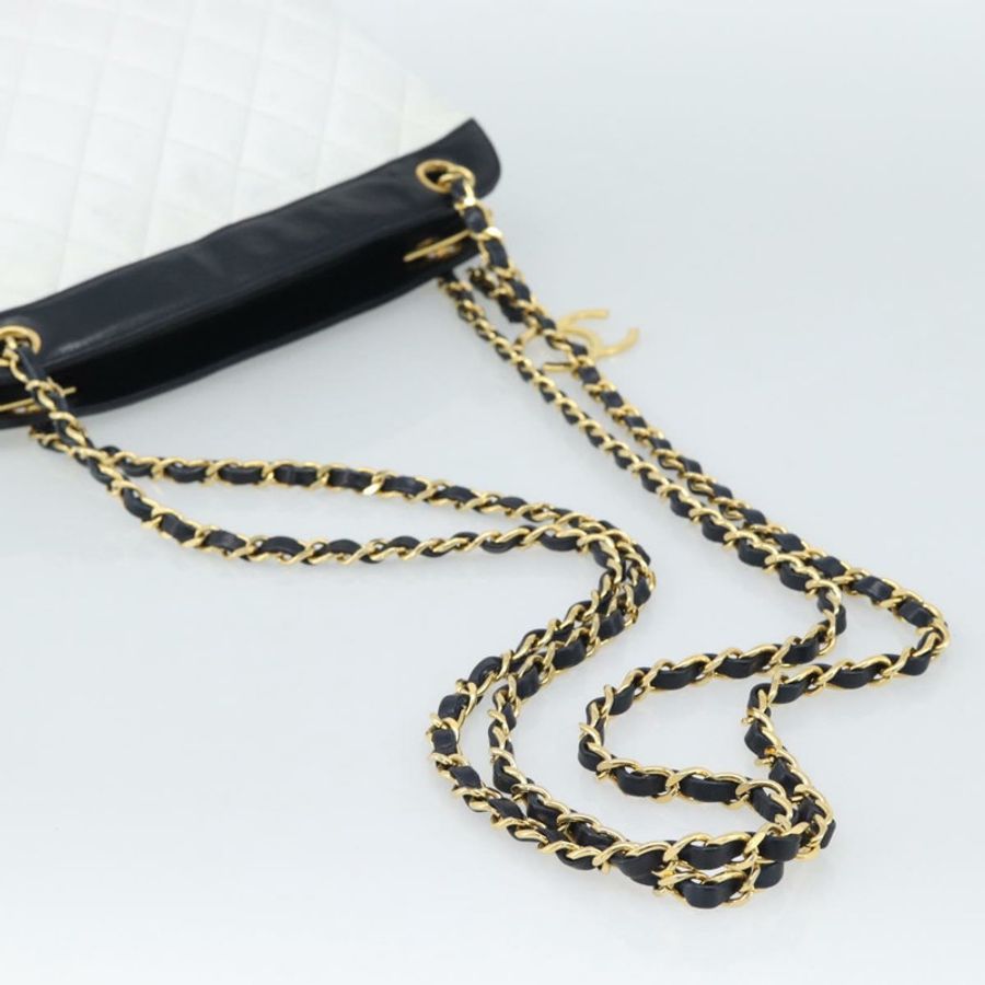 【日本直送】香奈兒 (CHANEL) 絎縫鏈條肩背包 白色 金色 CC 標誌 正品 mr2545V-6