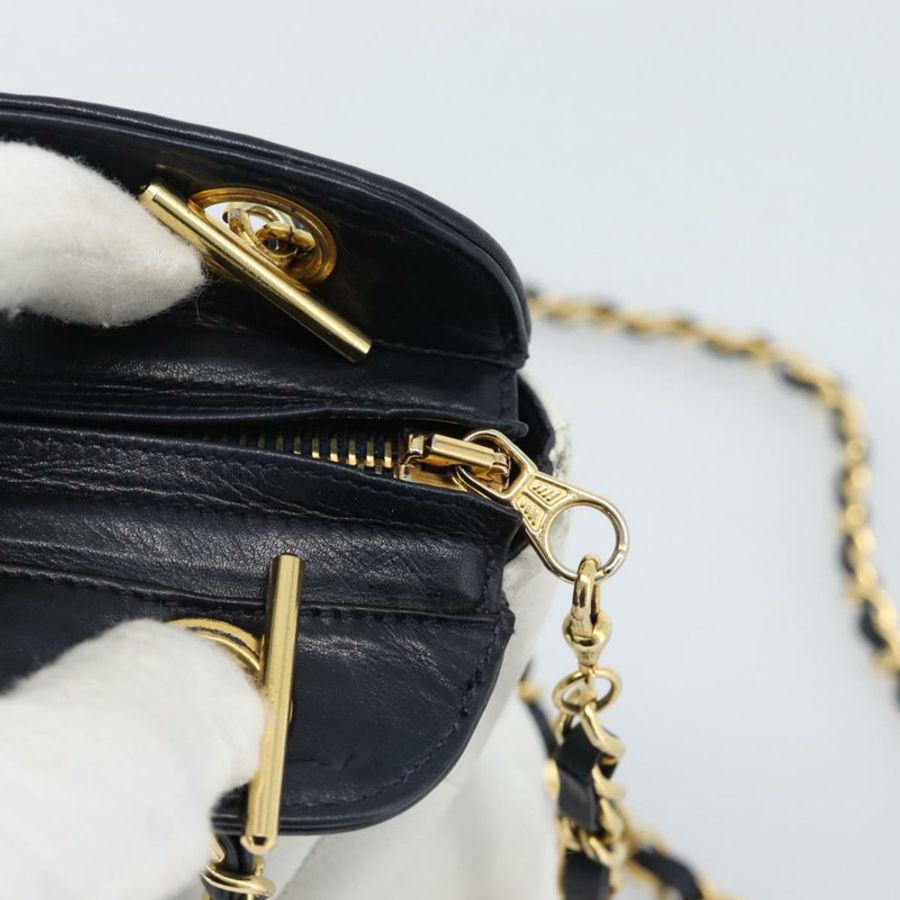 【日本直送】香奈兒 (CHANEL) 絎縫鏈條肩背包 白色 金色 CC 標誌 正品 mr2545V-8