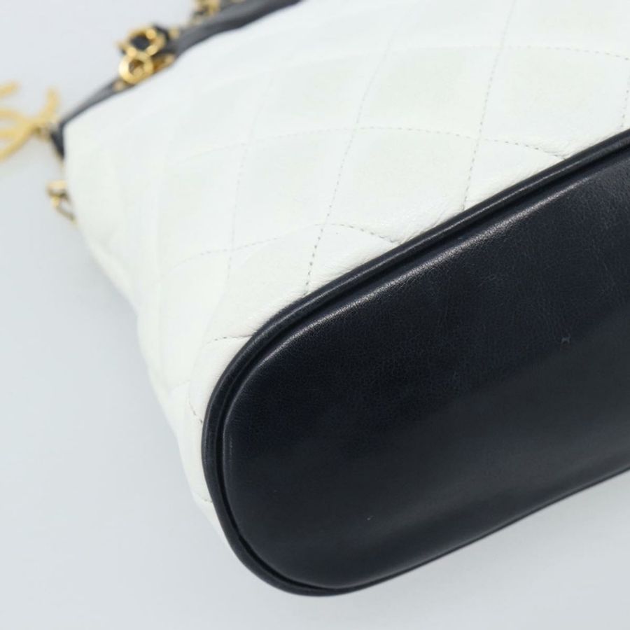 【日本直送】香奈兒 (CHANEL) 絎縫鏈條肩背包 白色 金色 CC 標誌 正品 mr2545V-14