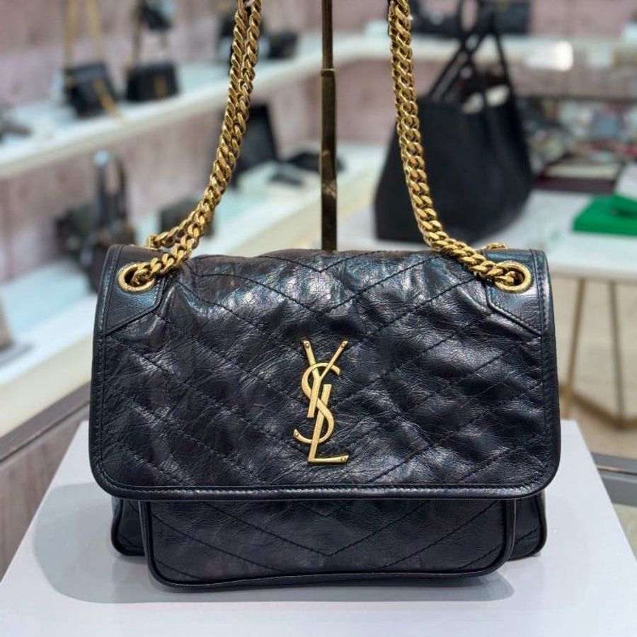 ⏰全新品特賣 專櫃10萬4千4🌺Saint Laurent 633184 YSL 中款復古小牛皮Niki 包 黑色金鏈-2
