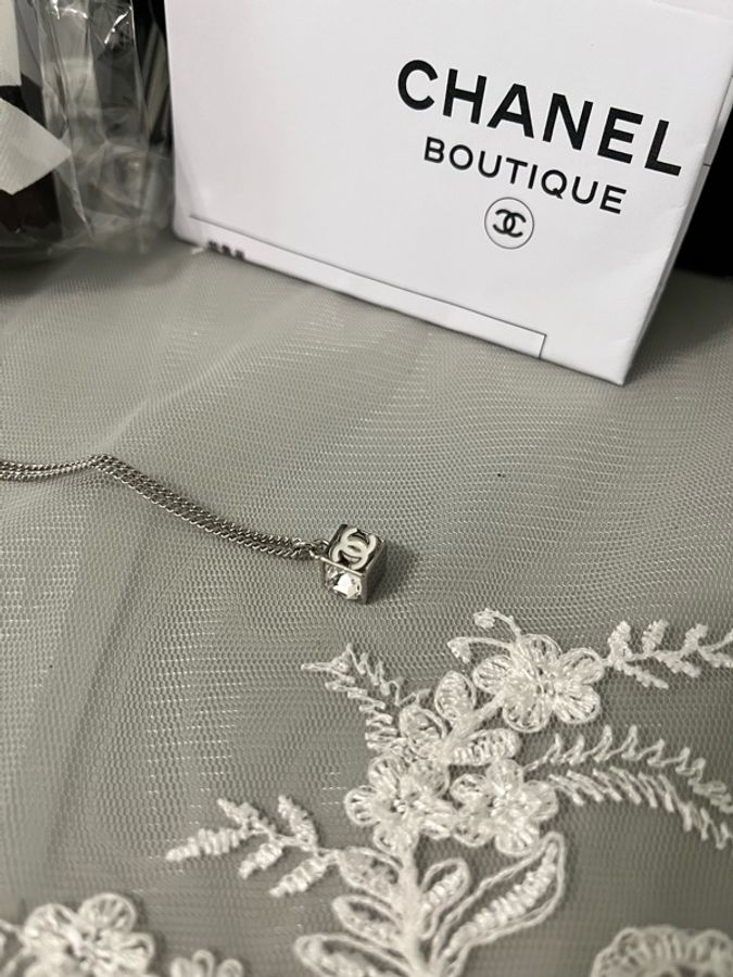 CHANEL 香奈兒《全新》25C Cube 小方糖雙C項鍊 銀色|雙面Logo|可調式長短鍊 提供台灣購證-1