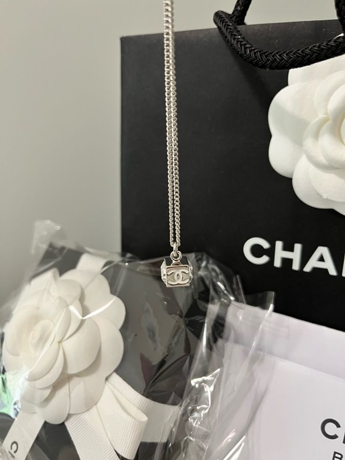 CHANEL 香奈兒《全新》25C Cube 小方糖雙C項鍊 銀色|雙面Logo|可調式長短鍊 提供台灣購證-3