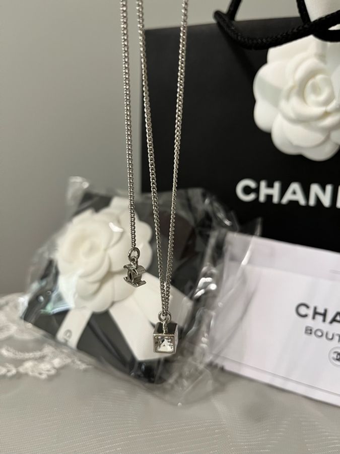 CHANEL 香奈兒《全新》25C Cube 小方糖雙C項鍊 銀色|雙面Logo|可調式長短鍊 提供台灣購證-16