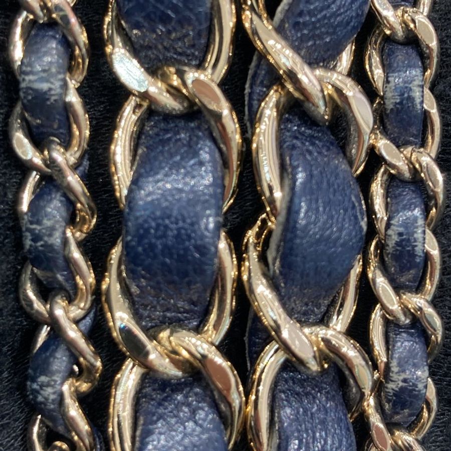 CHANEL 香奈兒 AS0894 CC Logo 菱格紋抽繩束口水桶包 深藍色 皮革 金釦-14