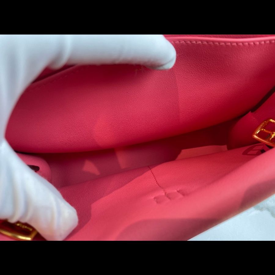 Hermès 愛馬仕 Halzan mini哈喇子
8W唇膏粉銀扣 Swift皮 99新-6
