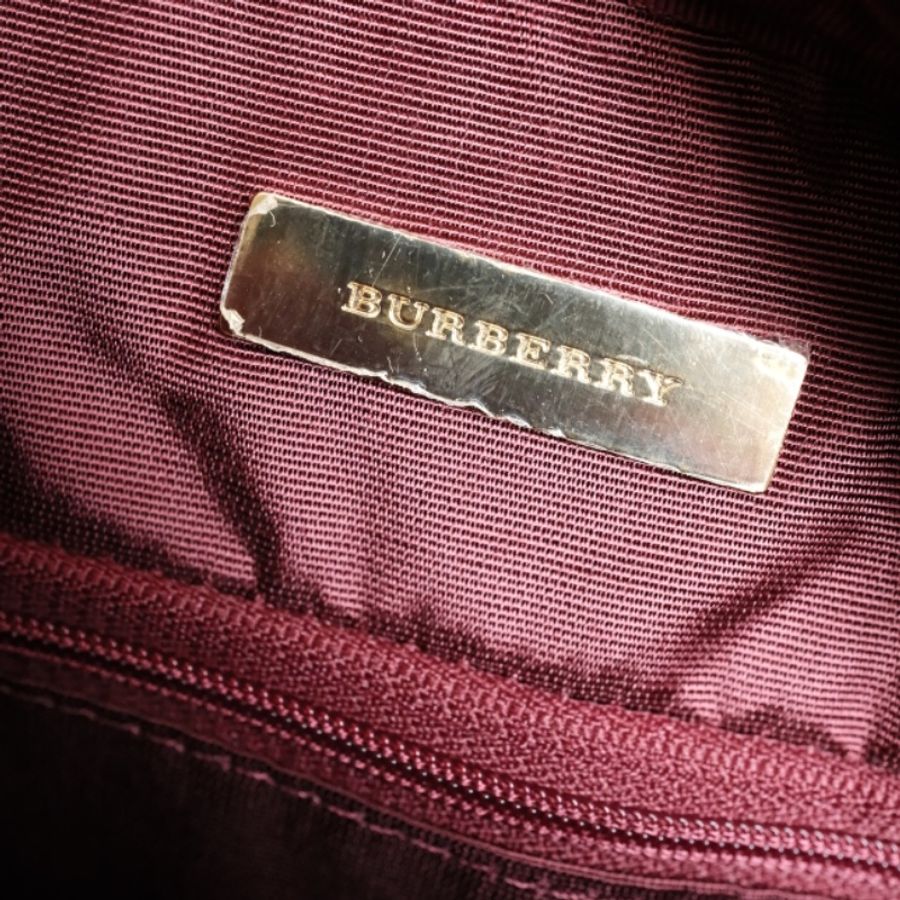 Burberry 經典 House Check 格紋拼接酒紅十字紋皮革波士頓包 / 保齡球包-11