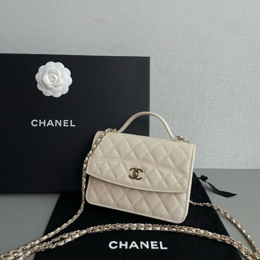 Chanel香奈兒 25C 三合一
奶昔白色金扣荔枝皮woc手柄雙肩包
99新✨️-4