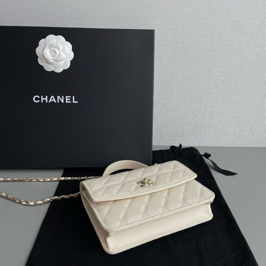 Chanel香奈兒 25C 三合一
奶昔白色金扣荔枝皮woc手柄雙肩包
99新✨️-6
