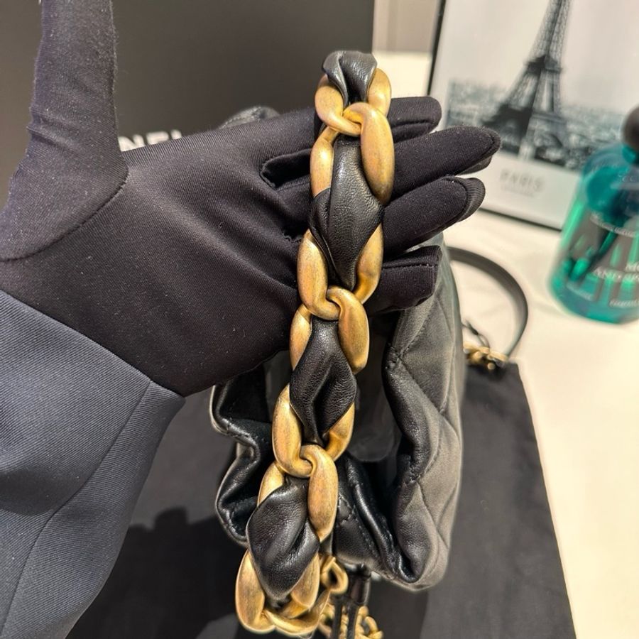✨Chanel香奈兒 黑金菱格雙金珠抽繩水桶包手提包斜挎包肩背包-5