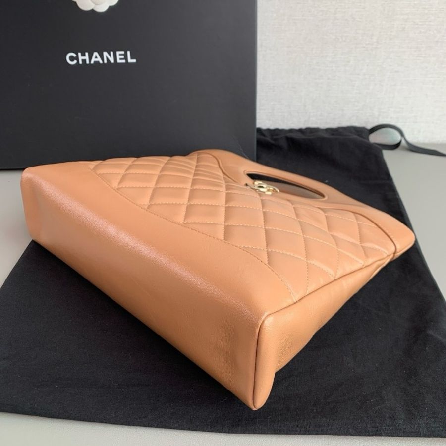 Chanel香奈兒 奶茶色金扣31bag小號
手提單肩包
98新✨️-4