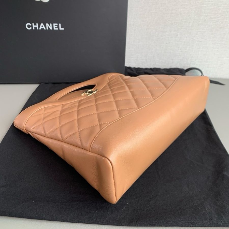 Chanel香奈兒 奶茶色金扣31bag小號
手提單肩包
98新✨️-5