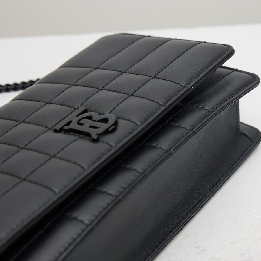 Burberry Lola woc so black斜背包-7