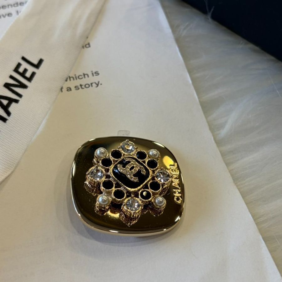 CHANEL 菱形珍珠水鑽造型胸針-3