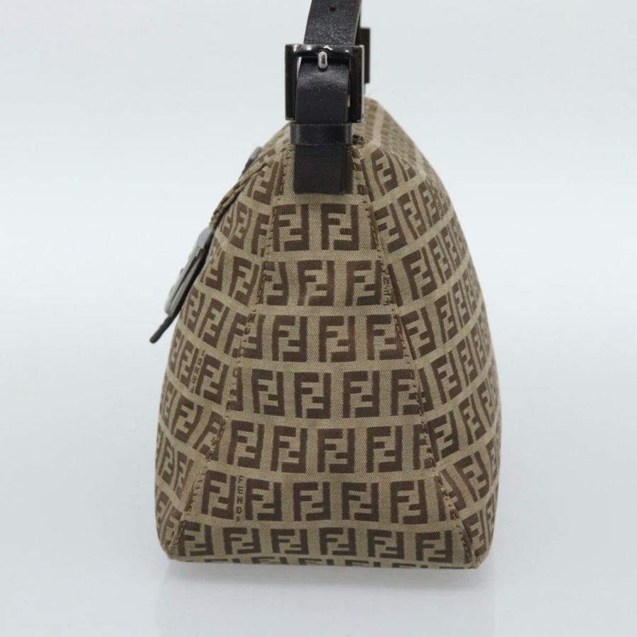 【日本直送】FENDI Zucchino帆布Mamma Baguette包 米色 銀色 8BR004 正品 ep15424V-3