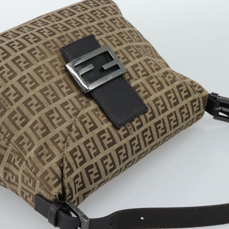【日本直送】FENDI Zucchino帆布Mamma Baguette包 米色 銀色 8BR004 正品 ep15424V-5