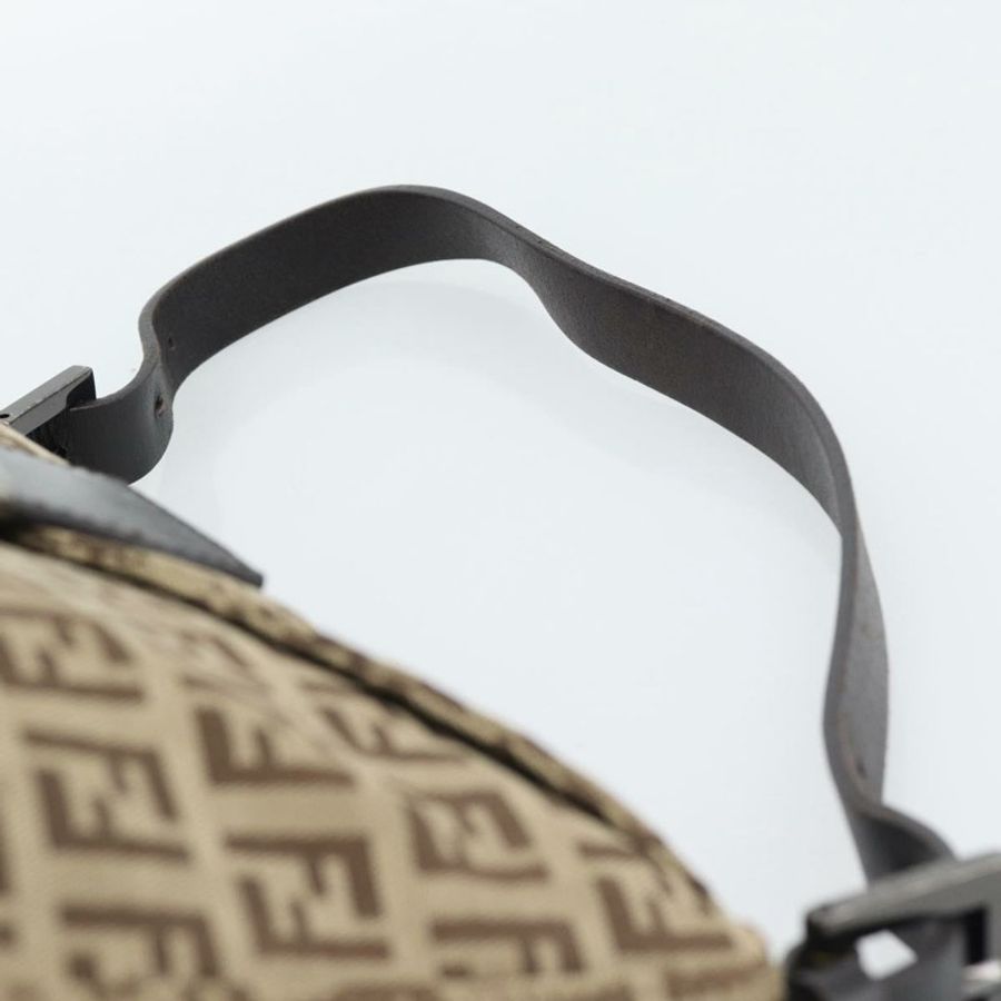 【日本直送】FENDI Zucchino帆布Mamma Baguette包 米色 銀色 8BR004 正品 ep15424V-7
