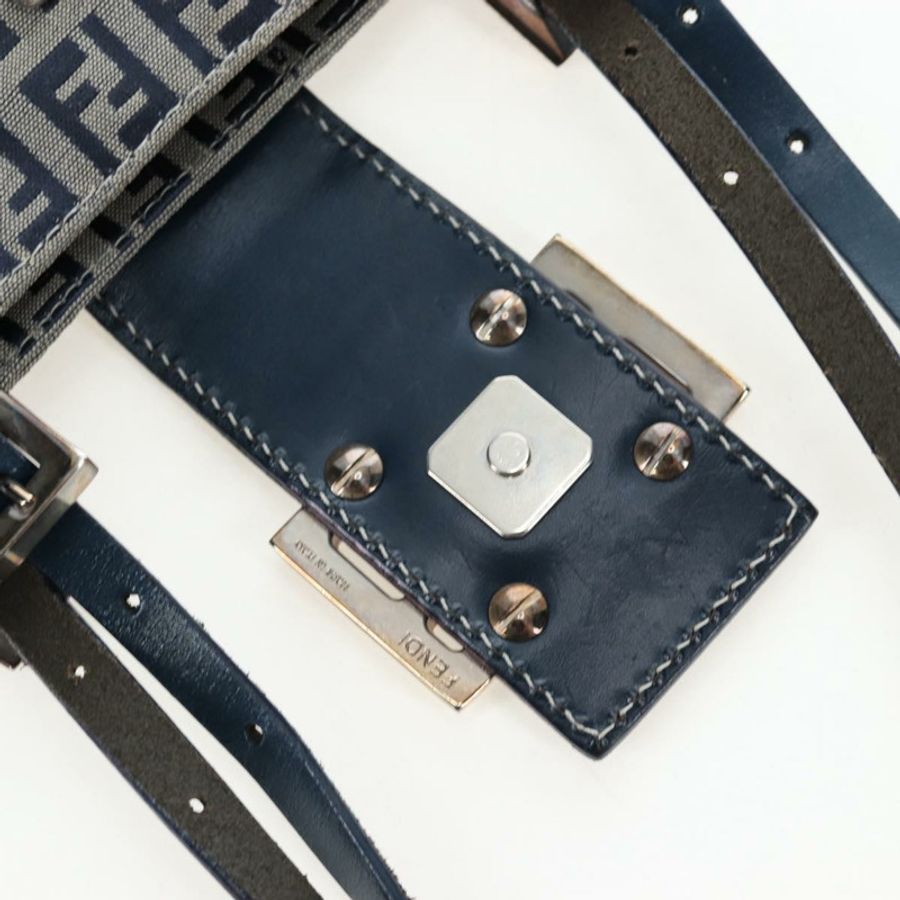 【日本直送】FENDI Zucchino帆布Mamma Baguette手袋 海軍藍 銀色 正品 192983V-17