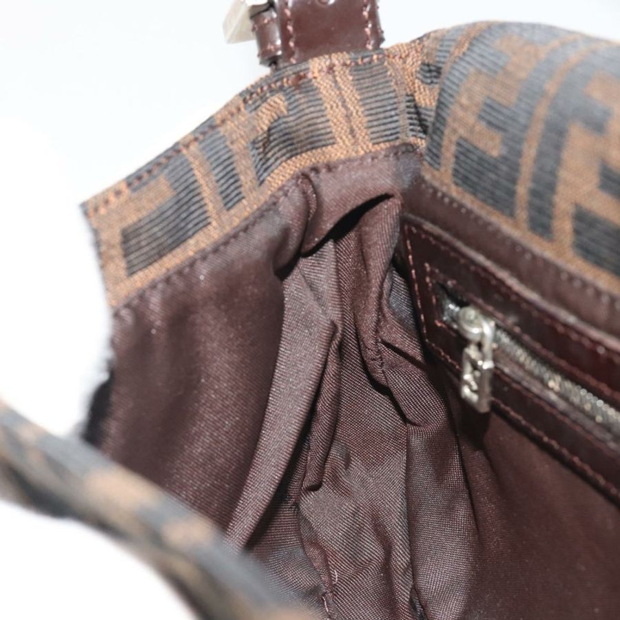【日本直送】FENDI Zucca帆布Mamma Baguette單肩包 棕色 銀色 正品 yk20678SAM-22