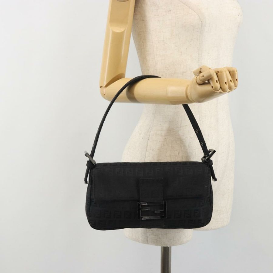 【日本直送】FENDI Zucchino帆布Mamma Baguette單肩包 黑色 8BR000 正品 yk20682SAM-25