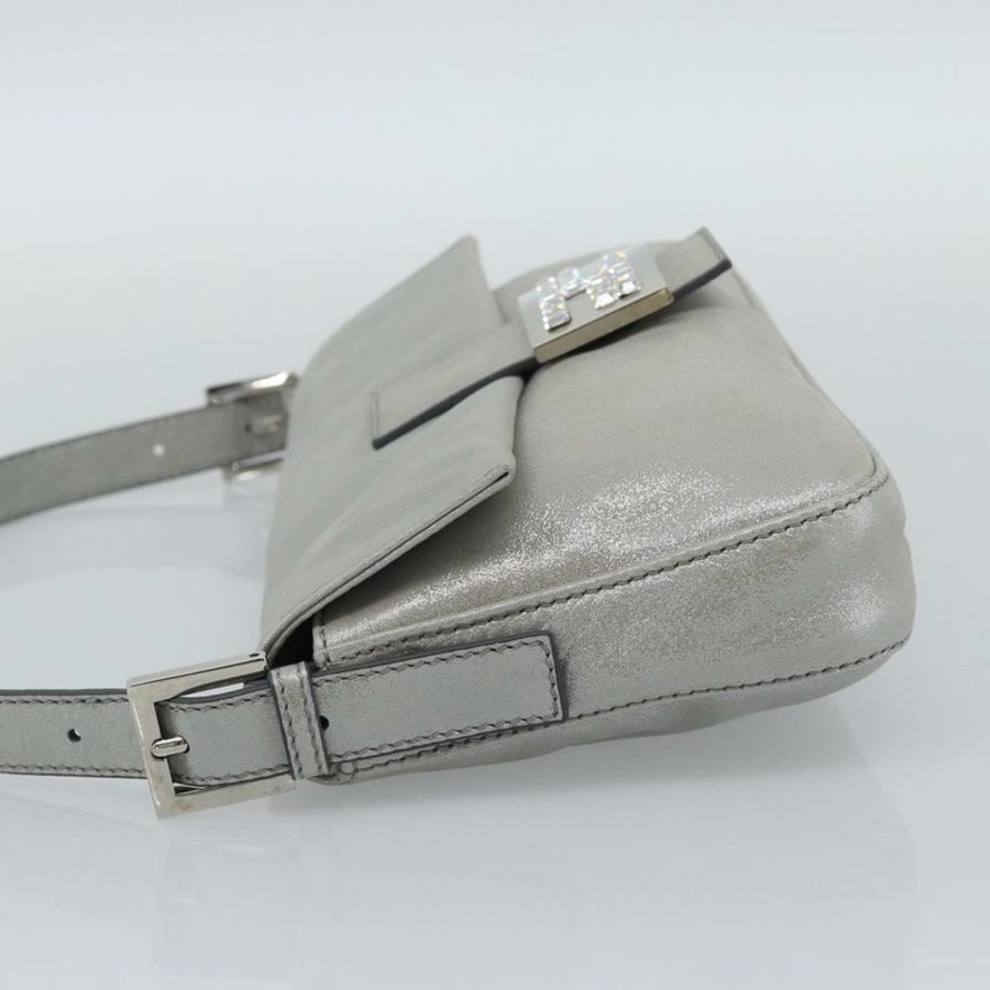 【日本直送】FENDI 鑲鑽媽媽法國棍包 皮革 銀色 8BR600 正品 yk20705SM-2