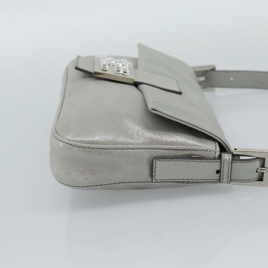 【日本直送】FENDI 鑲鑽媽媽法國棍包 皮革 銀色 8BR600 正品 yk20705SM-3