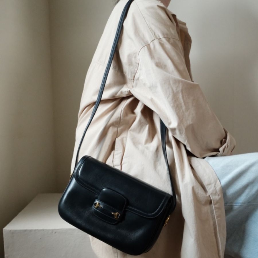 Gucci Vintage 1970s 跨越半世紀珍稀典藏 經典馬銜扣翻蓋單肩包-11