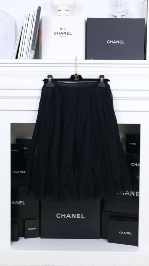 Chanel 00年黑色网面镂空毛毛滚边半裙-1