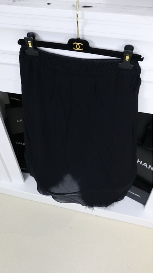 Chanel 00年黑色网面镂空毛毛滚边半裙-7