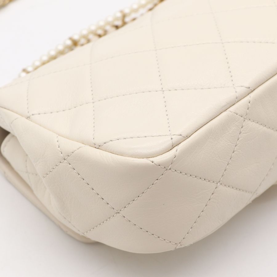 Chanel 香奈兒CF 20 cm 米白 羊皮 復古金釦 小珍珠背帶 細鏈條 斜挎包 單肩包-11
