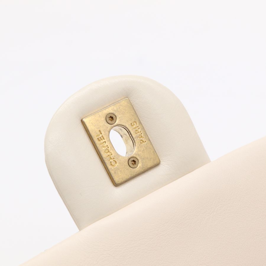 Chanel 香奈兒CF 20 cm 米白 羊皮 復古金釦 小珍珠背帶 細鏈條 斜挎包 單肩包-22
