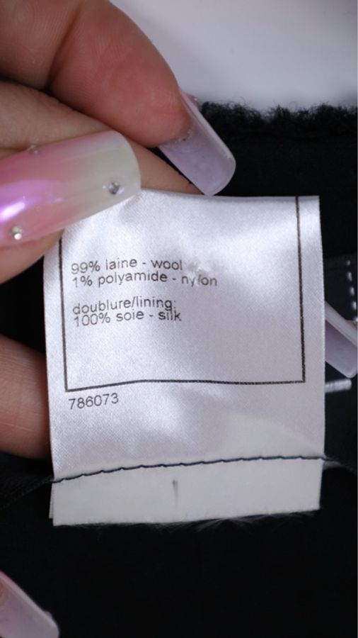 Chanel 09年巴黎迈阿密系列黑色爱心圆领滚边外套-16