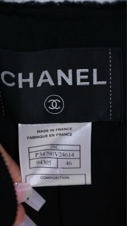 Chanel 09年巴黎迈阿密系列黑色爱心圆领滚边外套-18