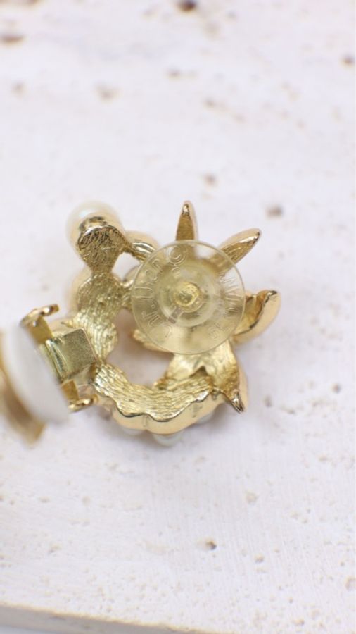 Dior素金树叶珍珠耳夹-8