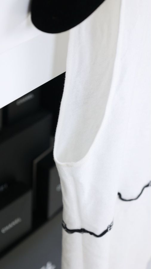 Chanel 04年黑白字母背心上衣-11