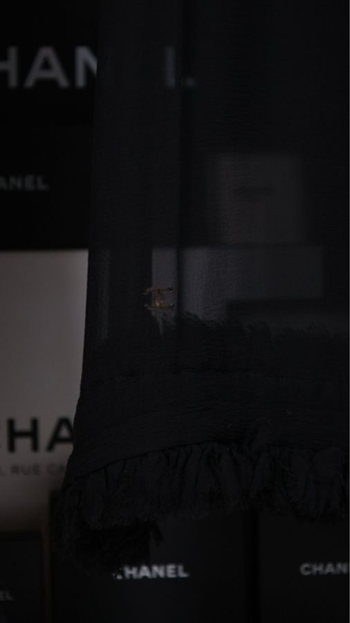 Chanel 06年秀款黑色毛毛滚边网纱无袖连衣裙-34