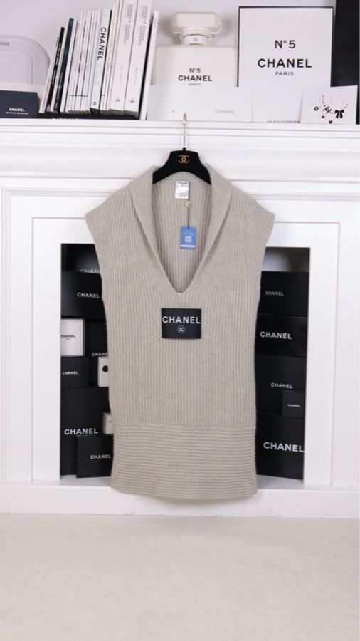 Chanel 08年灰色山羊绒V领无袖针织背心上衣外套-0