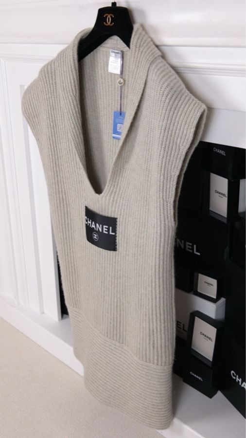 Chanel 08年灰色山羊绒V领无袖针织背心上衣外套-1