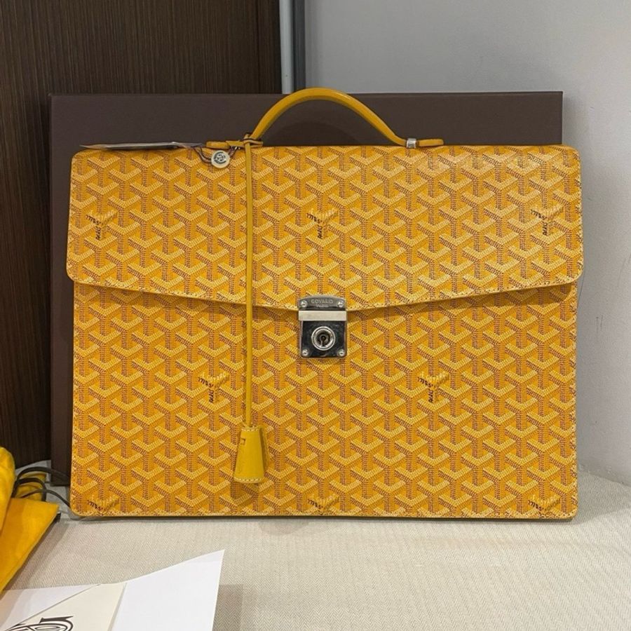 GOYARD戈雅 老花滿印皮革公文包 多色 手提包,尺寸40.5/30/4cm 有鑰匙防塵-0