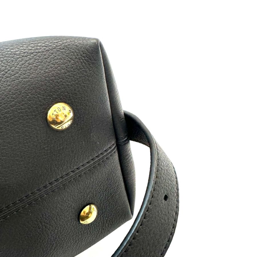 Louis Vuitton 路易威登 low key hobo黑金牛皮壓紋子母水桶包 小號 配件:子袋-5