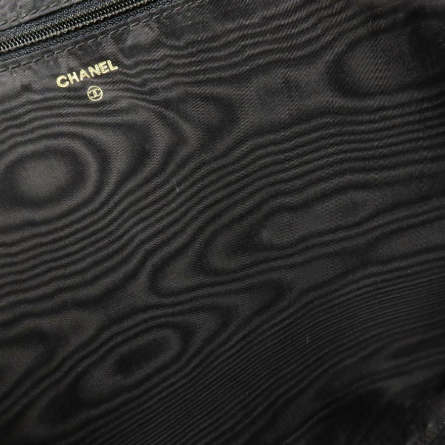CHANEL 牛皮皮革Vintage Clutch手拿包-17