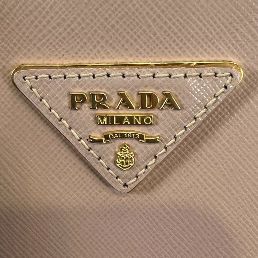 PRADA 淺粉殺手包 中號-12
