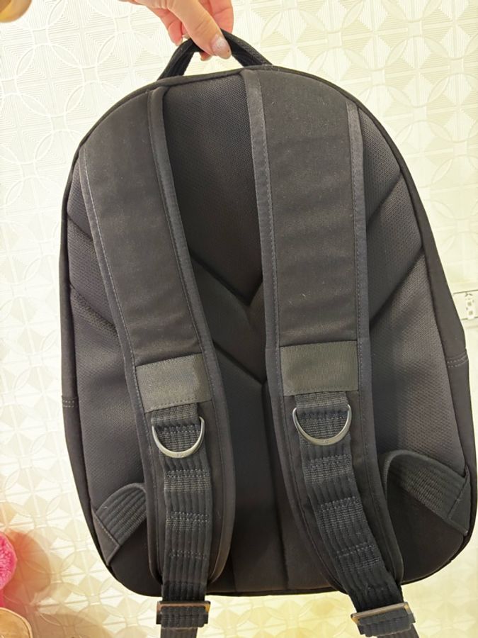 Y3後背包經典黑色刺繡款-1