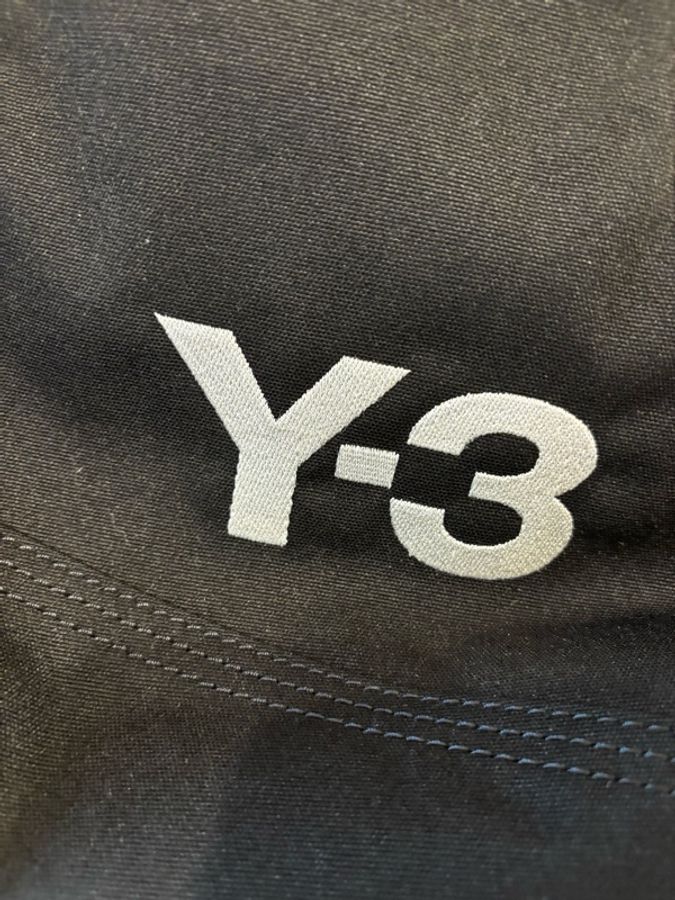 Y3後背包經典黑色刺繡款-5