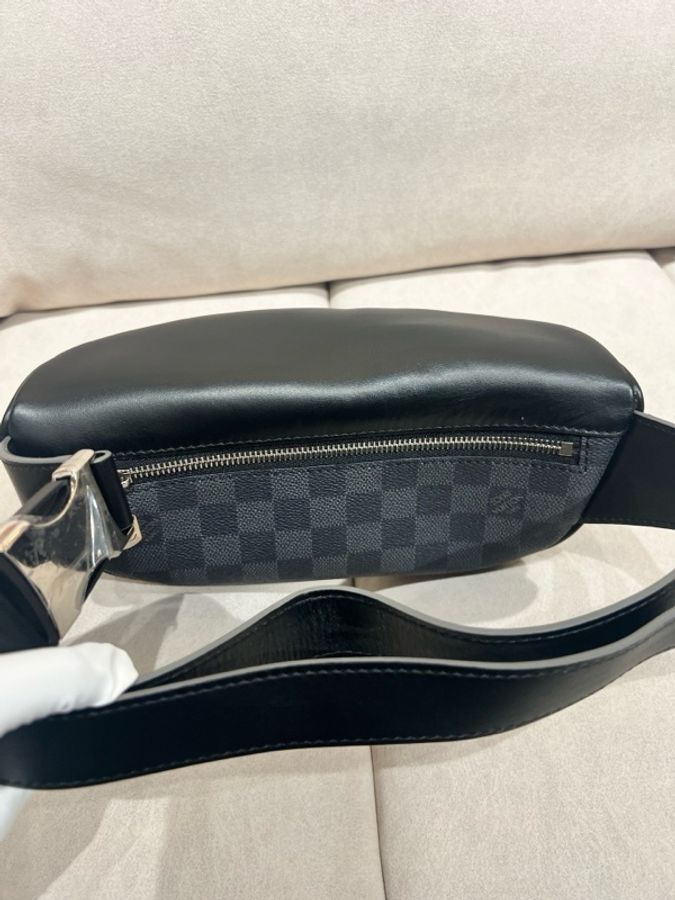 路易威登 Louis Vuitton 男女同款 腰包-1