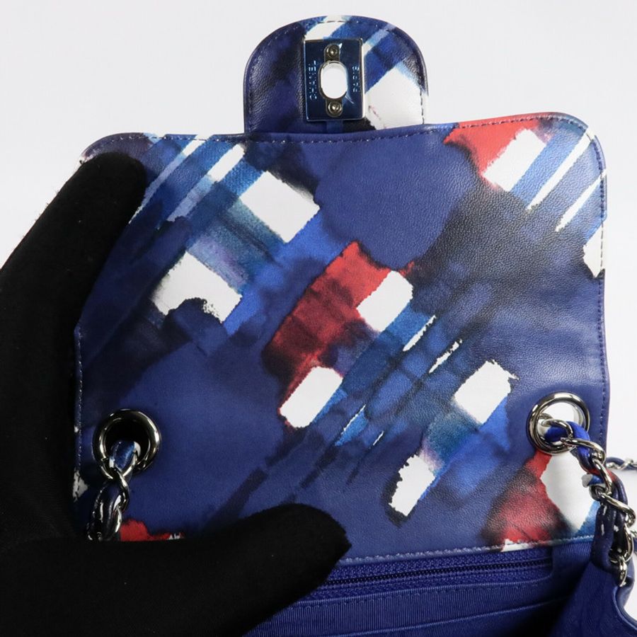 CHANEL 羊皮皮革Chanel Airlines Printed Flap Bag肩背袋-14