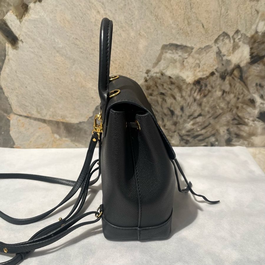 Louis Vuitton 黑金牛皮LockMe後背包-1