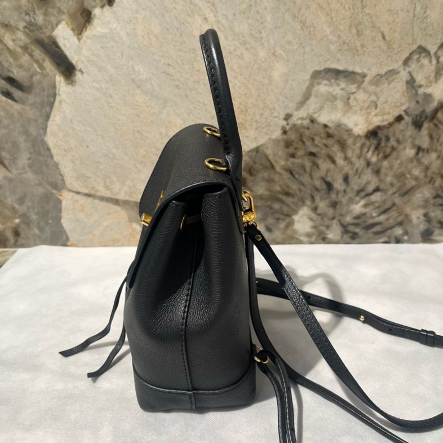 Louis Vuitton 黑金牛皮LockMe後背包-2