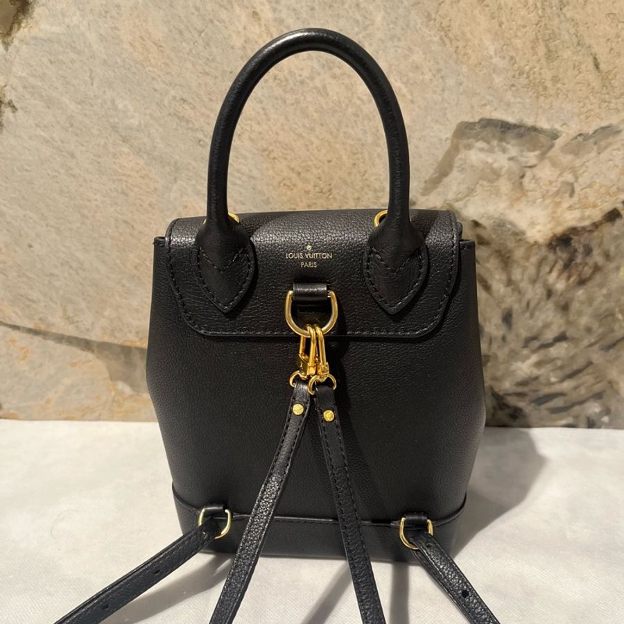 Louis Vuitton 黑金牛皮LockMe後背包-3