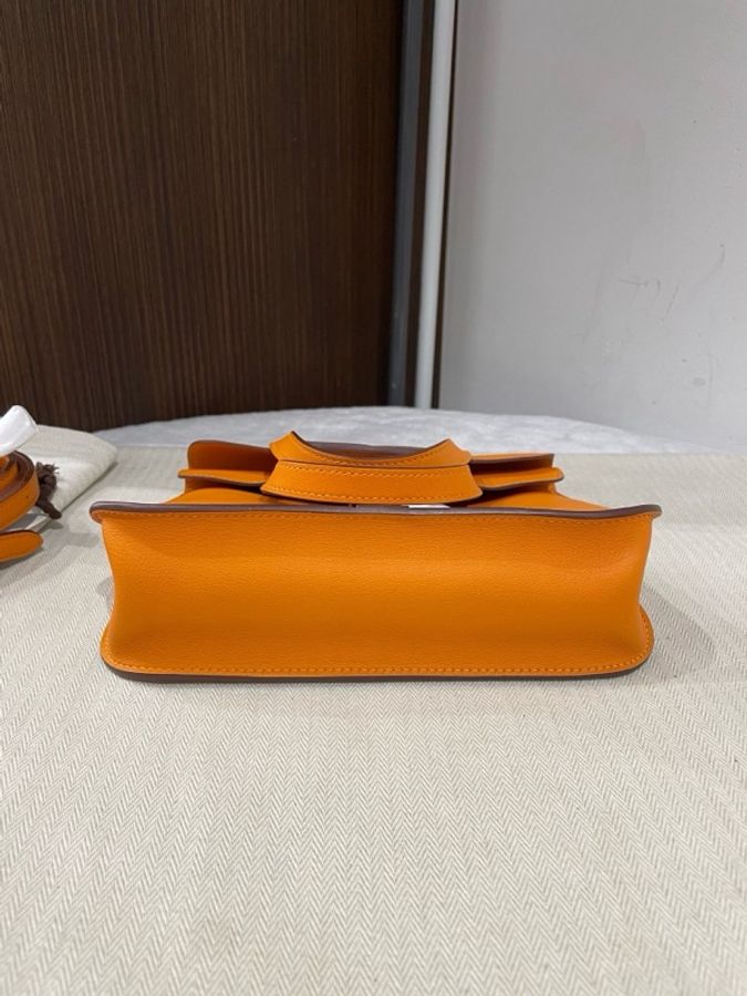 Hermes 愛馬仕 halzan mini 橙色銀扣，C刻Swift皮，底長22/15/6cm 配件防塵袋 有票-3
