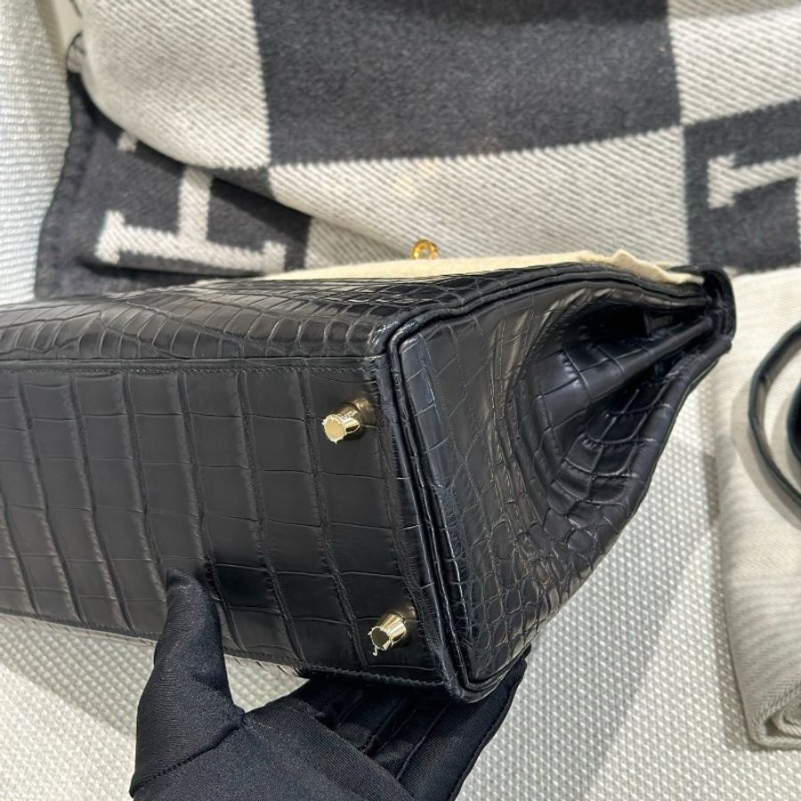 【精選天菜】HERMES 28CM KELLY 霧面 黑金 兩點鱷 鱷魚皮-4